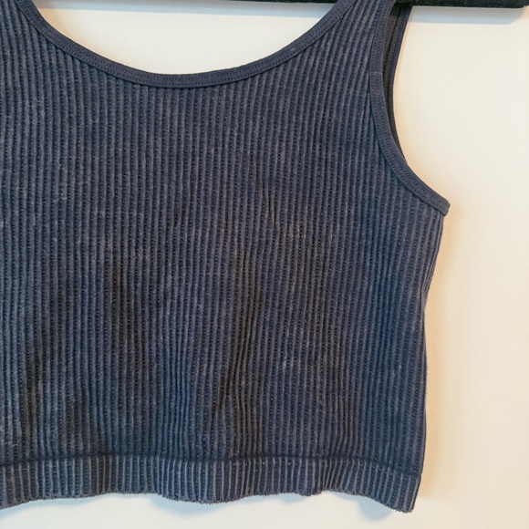 Navy Blue Ribbed Cropped Tank - Picture 2 of 3